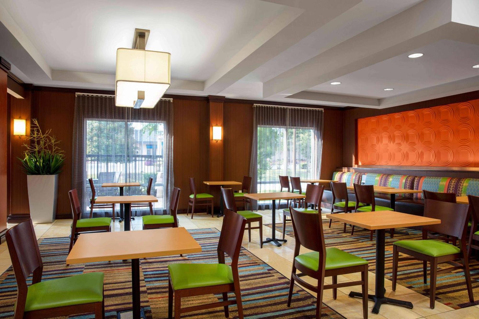 Fairfield By Marriott Inn And Suites Augusta Fort Eisenhower Area Buitenkant foto