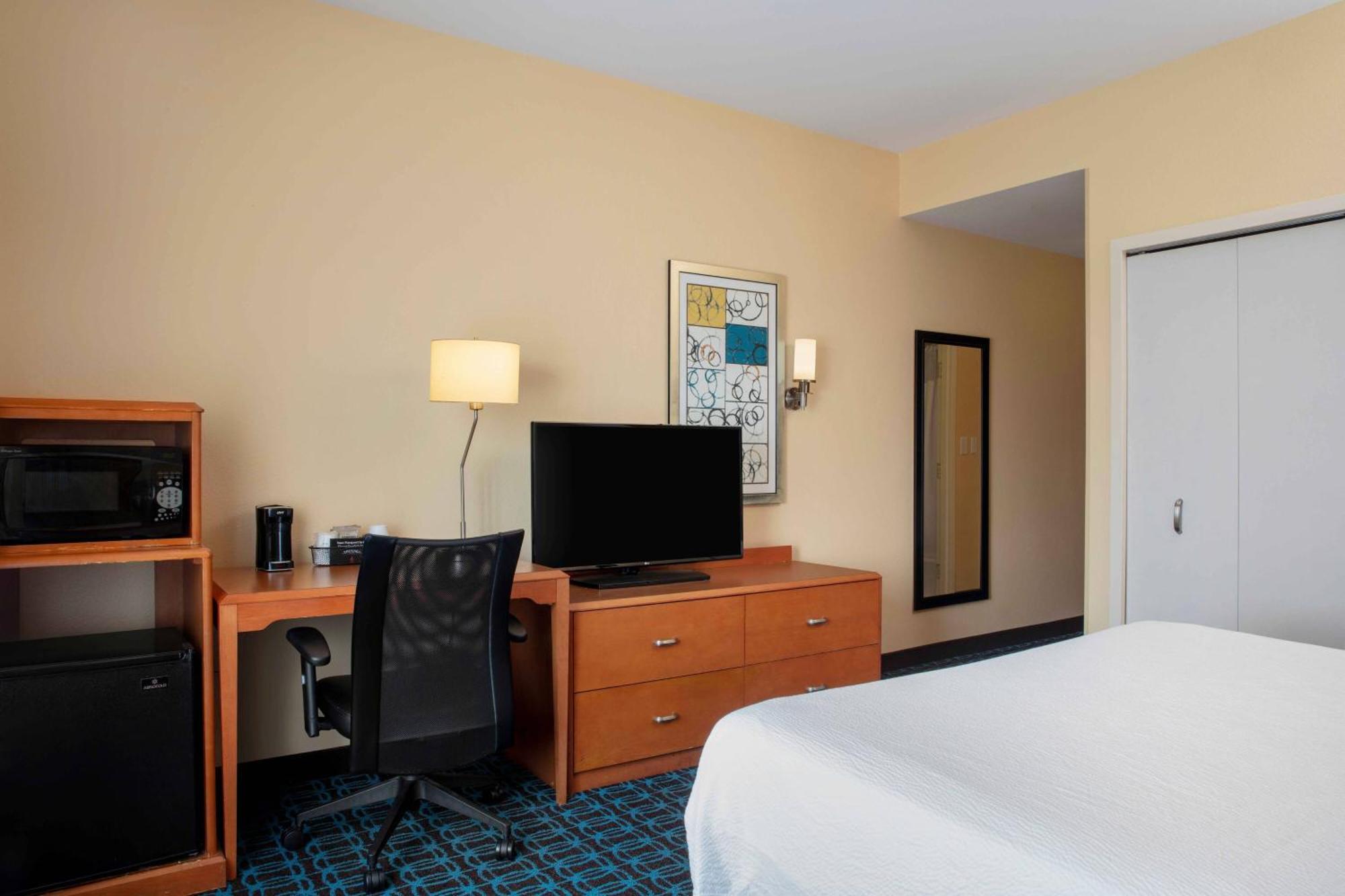 Fairfield By Marriott Inn And Suites Augusta Fort Eisenhower Area Buitenkant foto