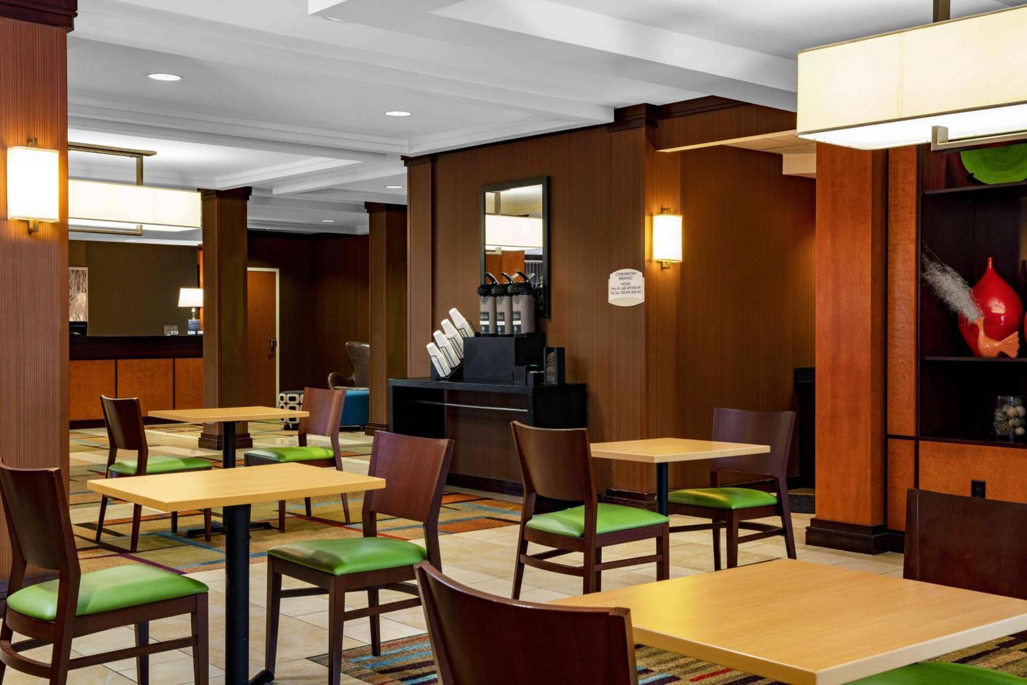 Fairfield By Marriott Inn And Suites Augusta Fort Eisenhower Area Buitenkant foto